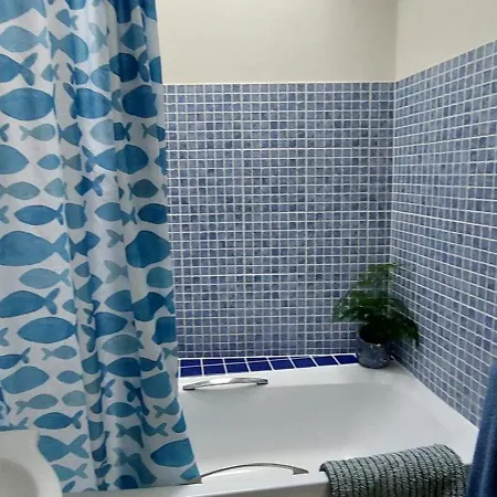 Cosy For Two In The Centre Of